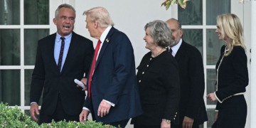 Trump Defends Susie Wiles, Praises Chief of Staff Amid Vanity Fair Controversy