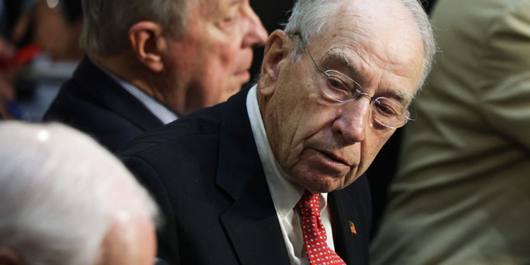 Court Official Defends Gag Orders In Arctic Frost Probe