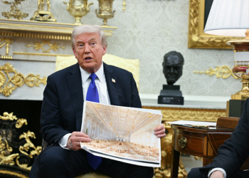 Trump Changes WH Ballroom Architect