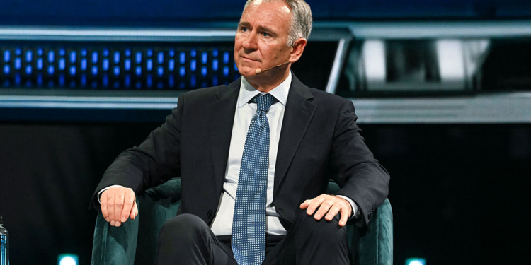 Billionaire’s Chicago Exit Finalized as Florida Move Reshapes His Real Estate Footprint