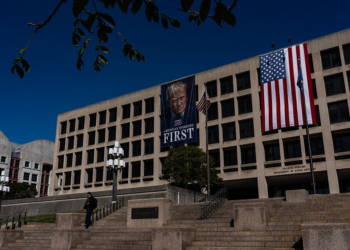 US Jobless Claims Hit Three-Year Low Ahead of Fed Rate Decision