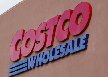 Costco Sues to Halt Trump Tariffs as Deadline Looms