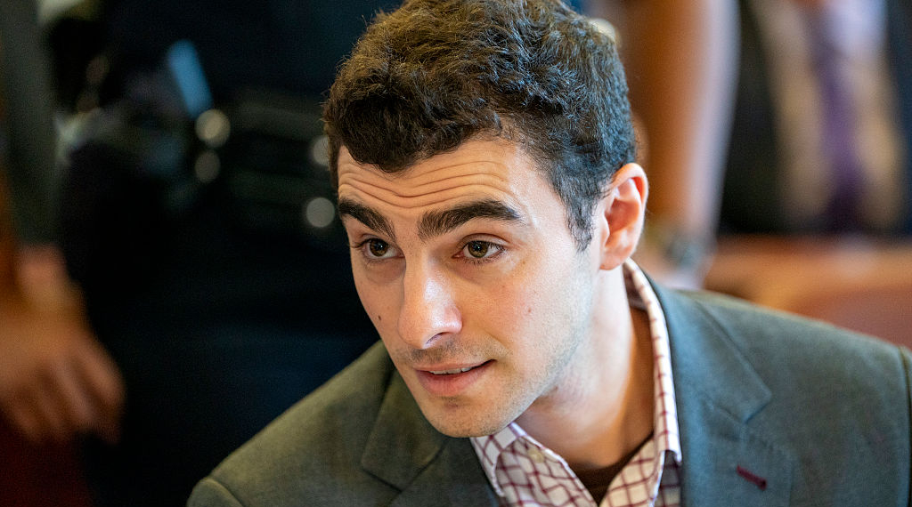 Luigi Mangione Pushes to Suppress Gun, Journals in UnitedHealthcare CEO Killing