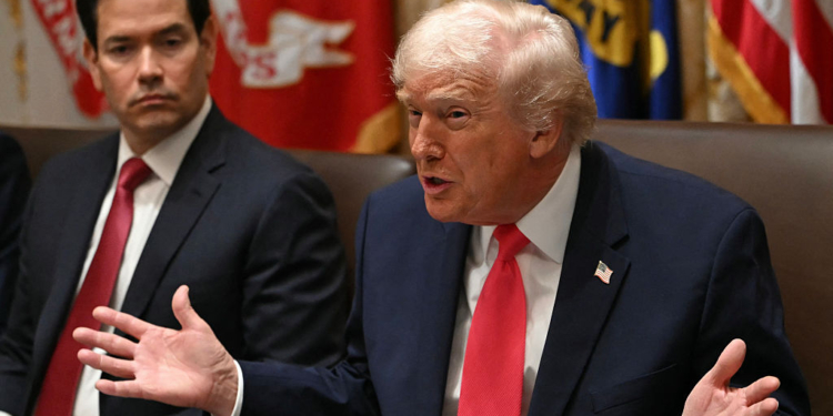 Trump, Republicans Fight to Hold Tennessee Seat Amid Democratic Surge