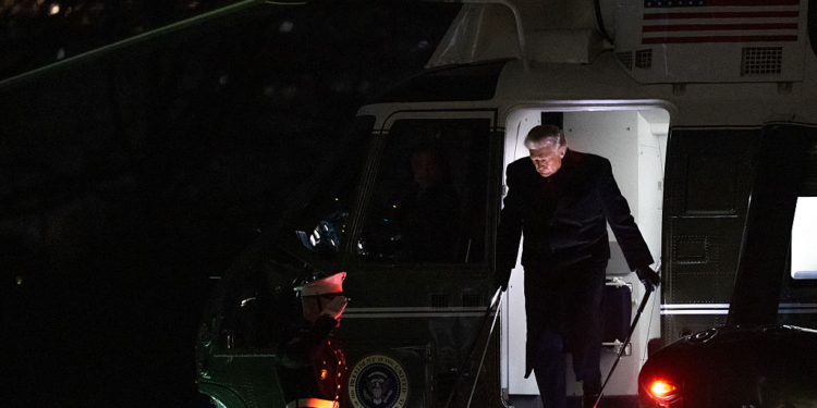 US Jets Make Closest Approach Yet to Venezuela in Brief Gulf Flight