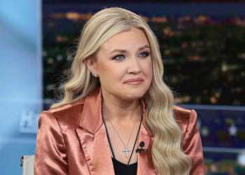 Private Talks Between Candace Owens and Erika Kirk Signal Truce After Public Rift