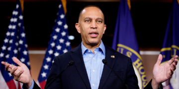 Dems Drop Epstein Estate Photos as Fight Over Secret Files Escalates