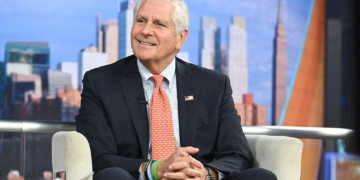 Blakeman Launches Bid for New York Governor, Setting Up GOP Showdown