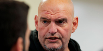 Fetterman Defends Erika Kirk After Podcaster Labels Her a ‘Grifter’