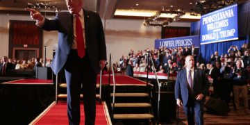 ‘Morning Joe’ Panel Skewers Trump’s Economy Message