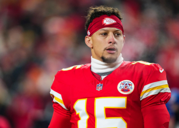 Patrick Mahomes’ Knee Injury Worse Than Originally Thought: ACL and LCL Torn