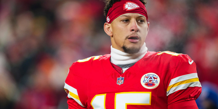 Patrick Mahomes’ Knee Injury Worse Than Originally Thought: ACL and LCL Torn