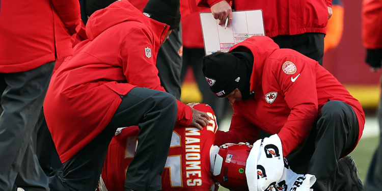 Mahomes Injury Seals Chiefs’ Collapse