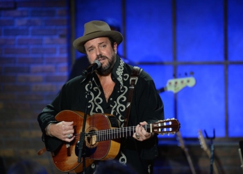 Mavericks Frontman Raul Malo Dies at 60