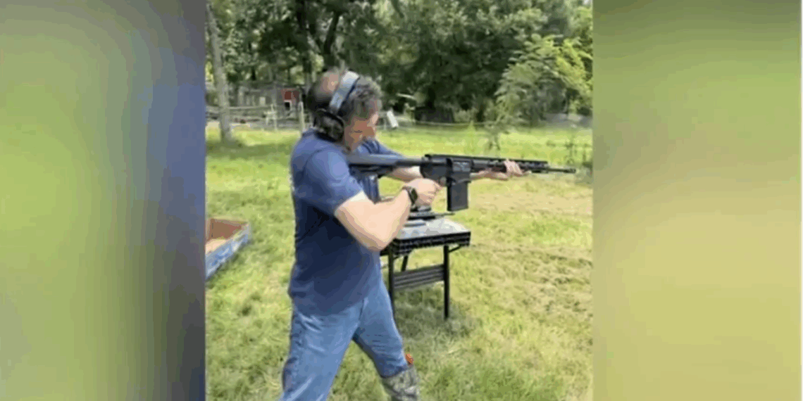 UK Man Says Gun Photos From US Trip Led to Terrifying Arrests