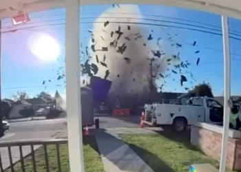 Watch: Massive California Gas Blast Levels Homes, Sends Six to Hospital