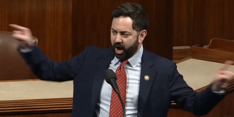 ‘Absolute Bulls–t’: GOP Moderate Nukes Party Leaders As Obamacare Cliff Nears