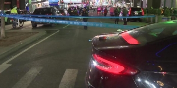 Actress Wenne Alton Davis, 60, Dies After Being Struck By Vehicle In NYC