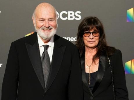 Billy Crystal Seen Outside Friends Home Crying Following Death Of Reiner