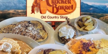 Cracker Barrel Fans Discuss Menu