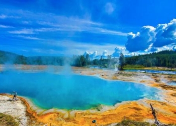 Mud Eruption Caught On Camera In Yellowstone Basin