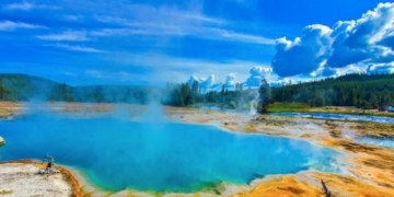 Mud Eruption Caught On Camera In Yellowstone Basin