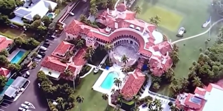 New Report Confirms Trump Kicked Epstein Out Of Mar-A-Lago After He Pressured Young Employee For Sex