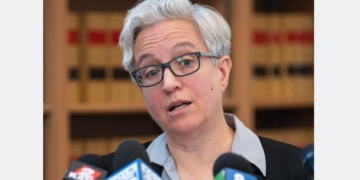 Oregon Governor Says She Fully Supporters Local District Attorneys Investigating ICE Agents