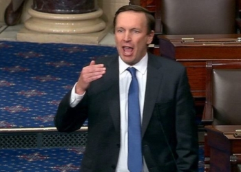 Sen. Murphy’s Claim Of Trump’s ‘Dizzying Campaign To Increase Violence’ Surprises CNN’s Dana Bash