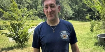 UK IT Consultant Discusses Arrest After Posting Vacation Pics