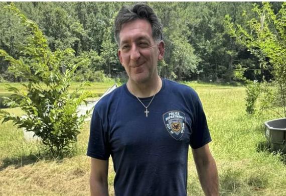 UK IT Consultant Discusses Arrest After Posting Vacation Pics