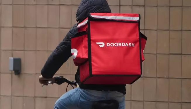 Video Has Police Investigating Delivery Driver Over Some Serious Allegations