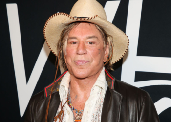 Actor Mickey Rourke Turns to GoFundMe in Wake of Eviction Notice