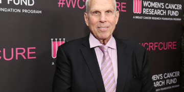 Epstein Emails Tie Giants Owner to Escort Talk