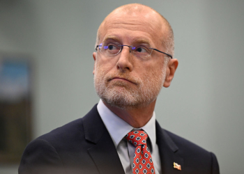 Late-night, Daytime Hosts Need to Show Both Sides, Carr Says