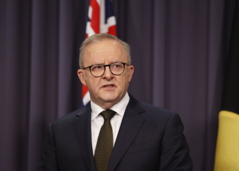 Australia Orders Citizens Out of Iran as Tehran Threatens Military Response
