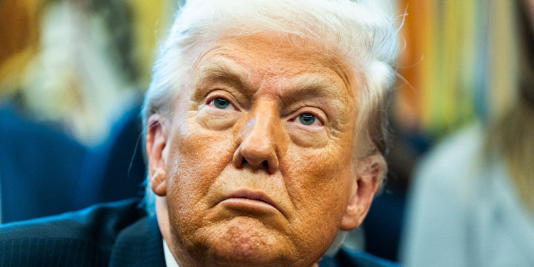 Trump Threatens Insurrection Act Over Minnesota Protests