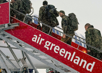 German Troops Exit Greenland Almost as Soon as They Arrive