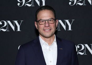 Shapiro Blasts Vance For Not Acknowledging Jews in Holocaust Remembrance Day Post