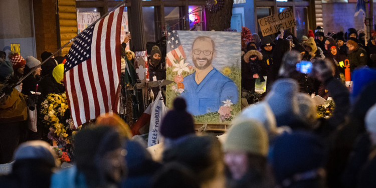 Analyst: New Pretti Video Shows His ‘State of Mind’ Before Shooting 