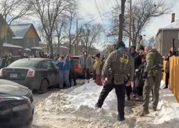 Anti-ICE Riot Chaos Allowed ‘Latin Kings’ Gangbanger To Steal FBI Weaponry, Feds Say