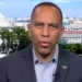 Hakeem Jeffries Backs Impeachment Push Against Kristi Noem