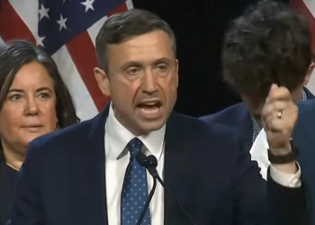 ‘Killing Protestors’: DNC Chair Compares Iran Uprising To US Anti-ICE Protests