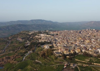 Massive Landslide Rips Through Small Town, Forces Mass Evacuation