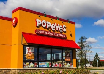 Popeyes Franchisee Closing Over 100 Locations