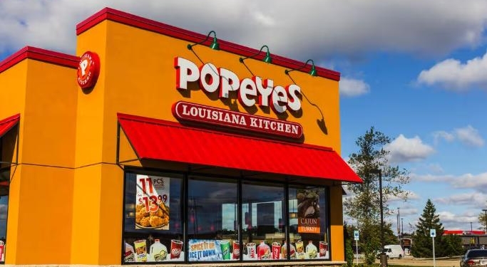 Popeyes Franchisee Closing Over 100 Locations
