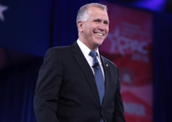 Sen. Thom Tillis Vows To Block All Fed Nominees After DOJ Probe Into Jerome Powell