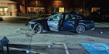 ‘There’s Some Bullets’: Minneapolis Rioters Caught On Video Trashing, Looting Federal Vehicles