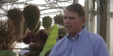 Trump-Backed Thomas Massie Opponent Ed Gallrein Raises Massive Sum To Close 2025