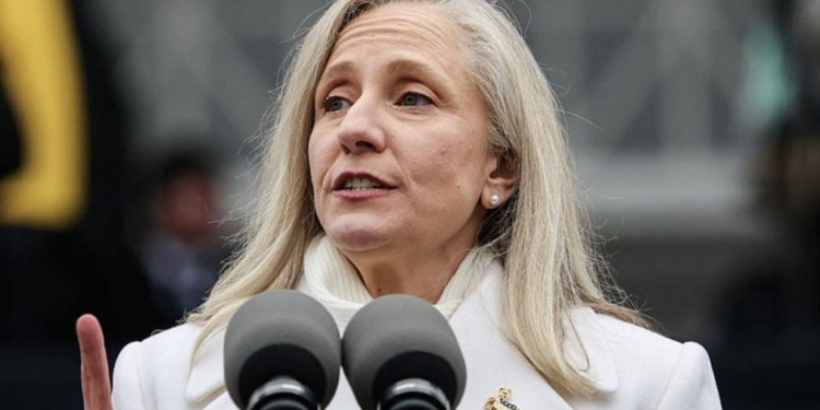 Virginia Lawmakers Proposes Change To Income Tax